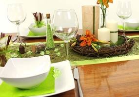 Tischdeko braun grün Fest