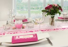 Tischdeko rosa weiß Fest