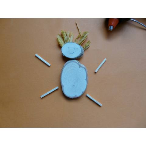 Wackelnder Holzmann Auto-Deko Mit 12 Magnetischen Gesichtern – Handgefertigte Holzpuppe Zum Schütteln | 8.13 Cm