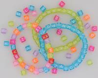 Perlenwürfel Buchstaben bunt, transparent, 500g, 6x6 mm